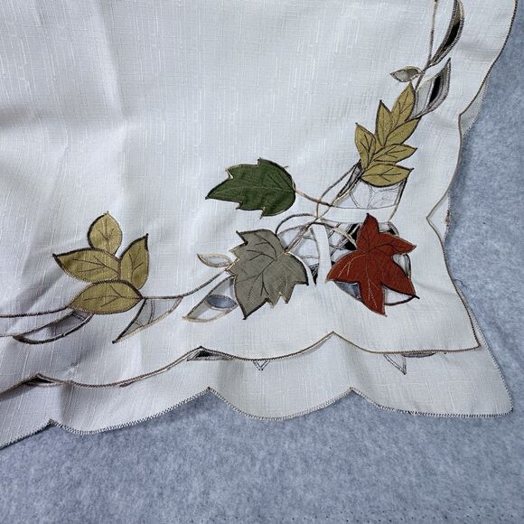 Fall Leaves Table Cloth & Apron Scalloped Cut Out Leaf Embroider Autumn Harvest - Picture 2 of 13